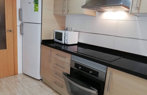 Xeraco Beach Apartment | Three bedrooms, garage, pool and large terrace with awnings!