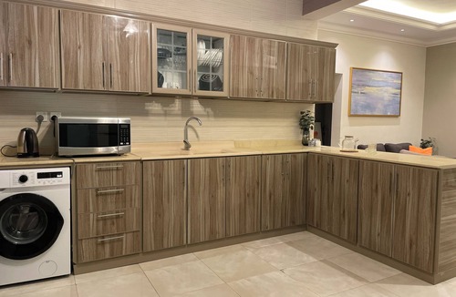 Al Sulimania Apartment | Tiffany New Two-bedroom Apartment with Balcony