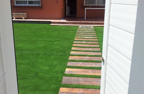 Torre de la Horadada Ski Chalet | Torre Horadada Rent Villa at 100mts beach, A/C, Parking Wifi Garden Barbecue