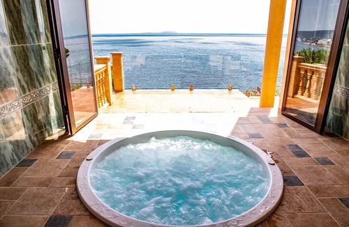 Badia de Palma Villa | Unique Sea Front, Beach 5 mins walk, Large Heated Jacuzzi