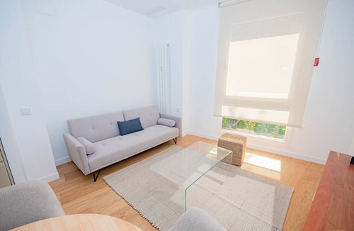 Hispanoamerica Apartment | Víctor De La Serna VDS28