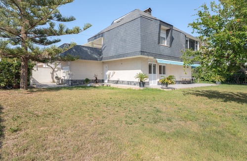 Canet de Berenguer House | Vacation Home "Chalet Itsaso" with Terrace & A/C