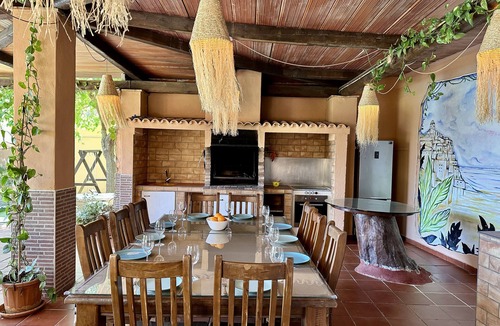Sant Josep de sa Talaia Villa | Villa 7 mins to Playa den Bossa and Ibiza town, pool, BBQ