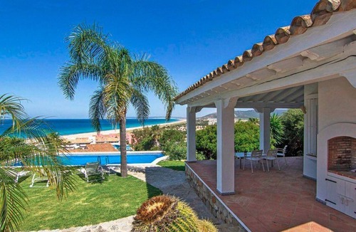 Bolonia Villa | Villa Almadraba located only 250 meters from the sea