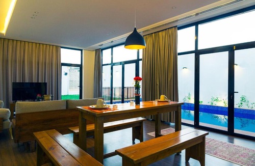 Unaizah Villa | Villa Blanche