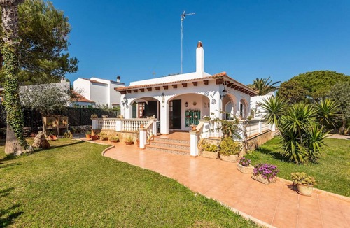 Cala'n Bosch Villa | Villa Bon Sol -beach and free WiFi