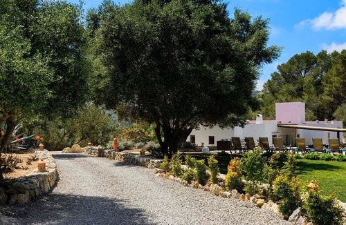 Sant Llorenc de Balafia Villa | Villa Can Rafalet in Ibiza