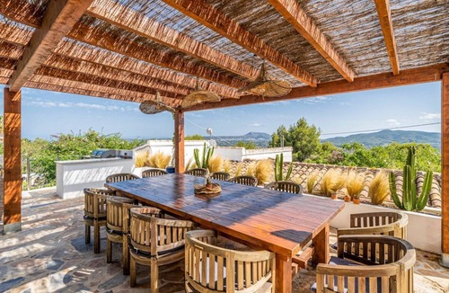 Montgo de Toscamar Villa | Villa Caroix - Six Bedroom Villa, Sleeps 14