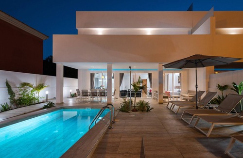 Sonnenland Villa | Villa Deluxe Suites Maspalomas