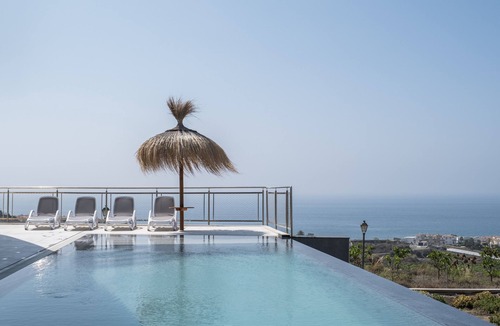 Torrox Costa Villa | Villa 'Exclusive One' with Private Pool, Wi-Fi and Air Conditioning