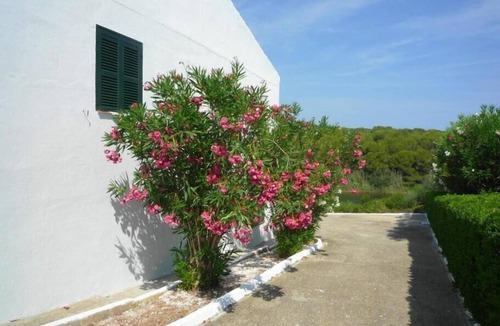 Puerto Luz Ski Chalet | Villa Ferrer: Impressive villa with direct access to the sea