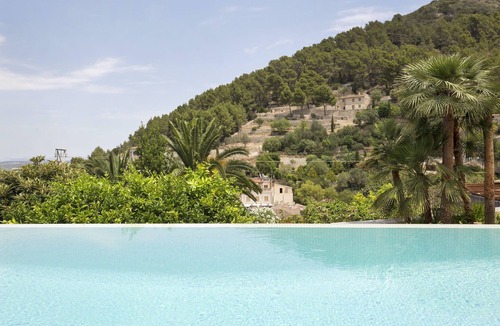 Randa Ski Chalet | Villa in Randa with pool