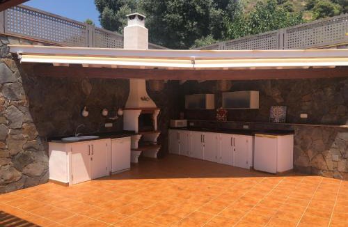 Canillas de Albaida Villa | Villa Los Níspero de Paco