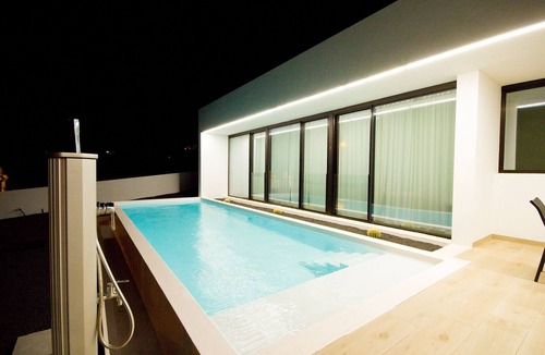 Guime Villa | Villa Mendoza - By AZ Rentals