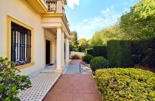 La Font d'en Fargues Villa | Villa Victoria Barcelona