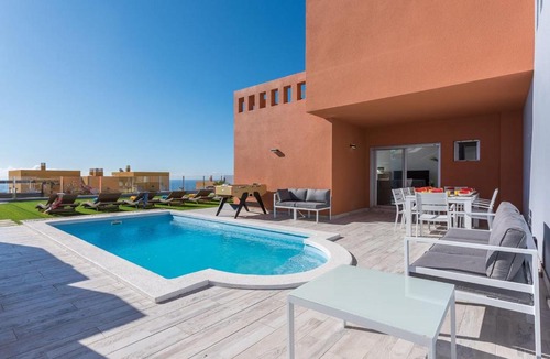 Caleta de Fuste Villa | VILLAS ELENA y MARIO Ocean View, Heated Pool, Fast Fiber