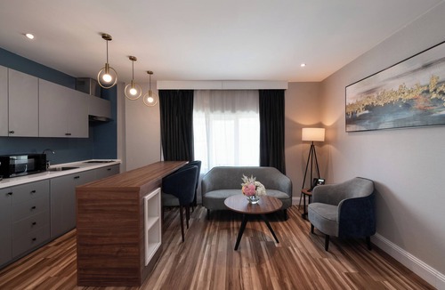 Al Jubail Hotel | Warwick Al Jubail Hotel