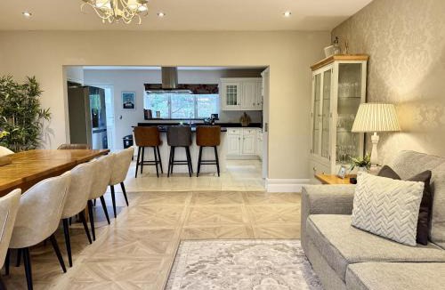 Padfield House | Willow Brook
