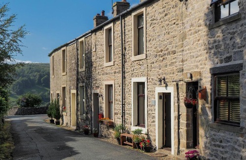 Giggleswick House | Winskill Cottage
