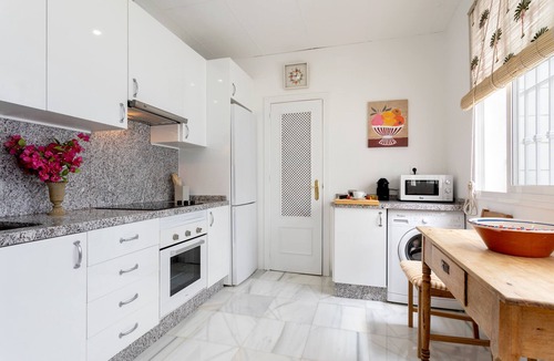 Alfalfa Apartment | Wonderful 4 BD Duplex. Salvador Terrace