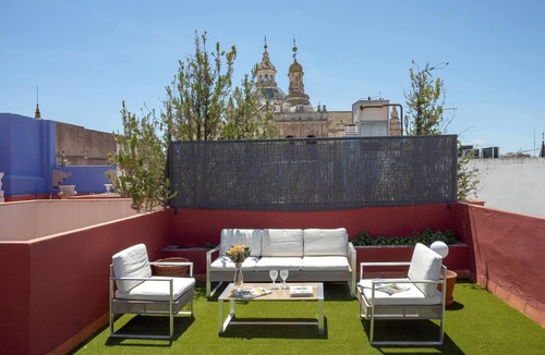 Alfalfa Apartment | Wonderful 4 BD Duplex. Salvador Terrace