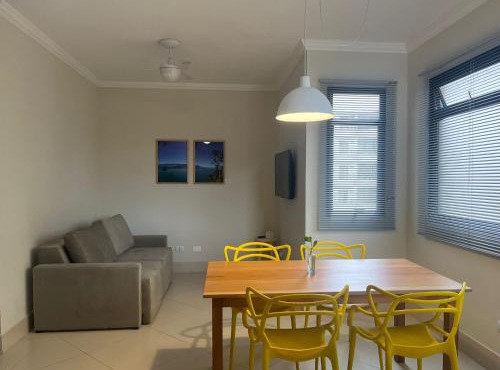 2 Dorms com ar split nos quartos, piscina, Wi-fi e 5min a pé da Praia do Itaguá