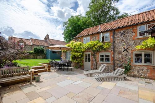5 Bed in Wighton oc-2179