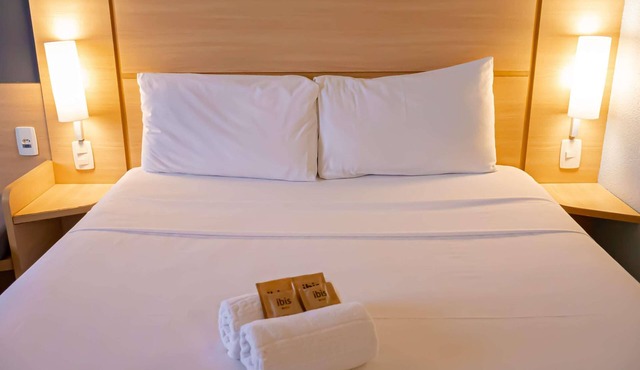 ibis Macae