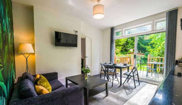 RUBY Delightful Suite Moseley Mews, Birmingham By STAE-Homes