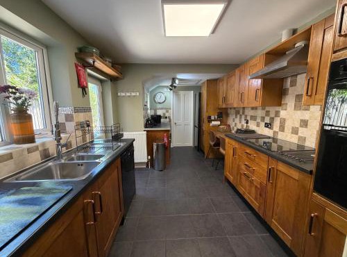 Smart & Comfortable 3-bedroom Victorian house