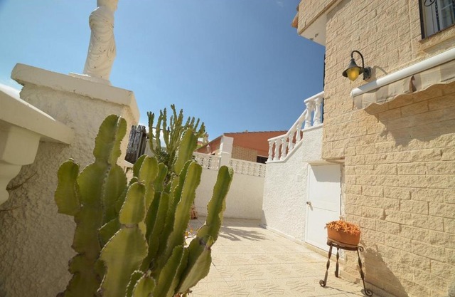 30 Beach House - BBQ & Terrace