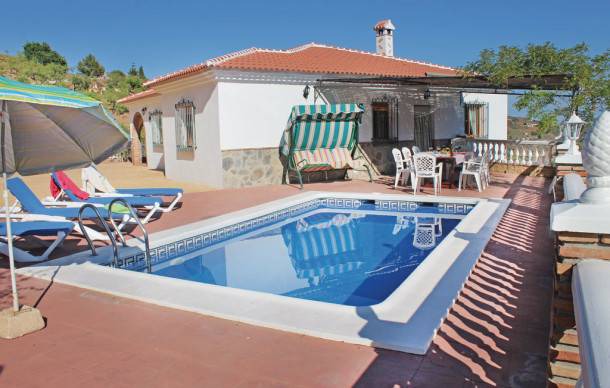 4 bedroom accommodation in Corumbela