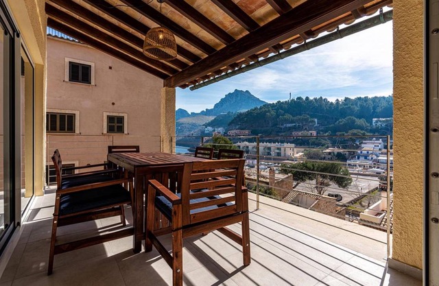 Apartment - 3 Bedrooms with WiFi and Sea views - 108756