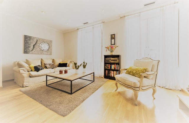 Apartment Prado Museum