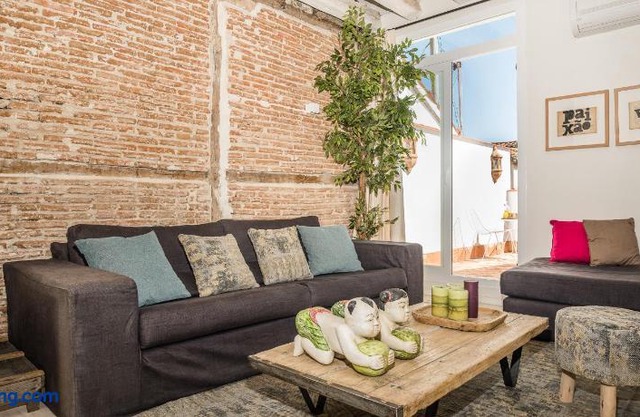 Bnbholder Stunning Duplex Sol