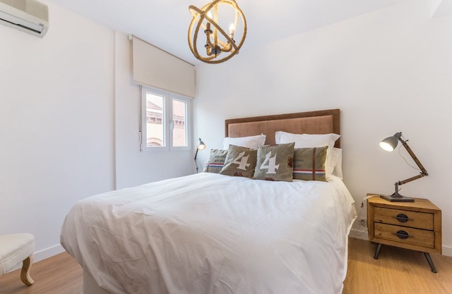 Centro Madrid Downtown holiday rentals M (MAZ10)