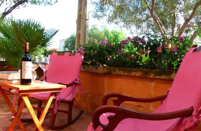Charming Holiday Home “Cala Morlanda 1988” with Garden & Terrace
