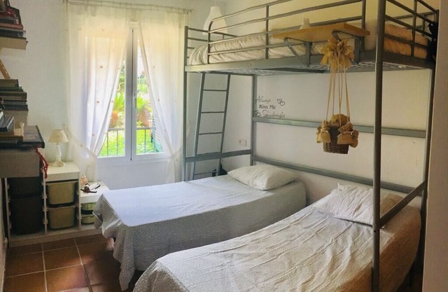 Cozy apartment with three pools and near the sea