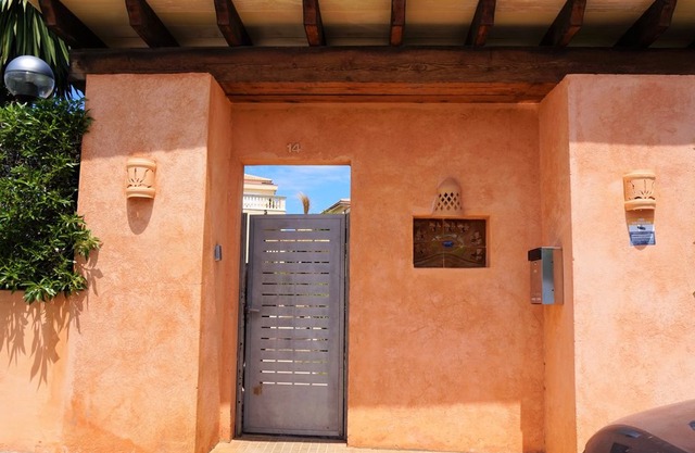 Da Vinci, apartment with Swimming pool in Cala Anguila