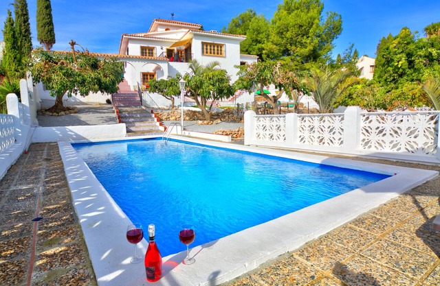 Detached Villa El Tomillar in Frigiliana/Nerja