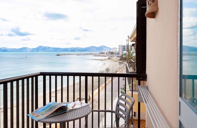 Holiday Apartment "Farolas 3B"at the Sea with Breathtaking View