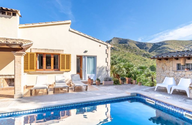 Holiday house Alcudia for 1 - 6 persons with 3 bedrooms - Holiday home
