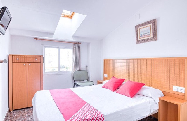 Oyo Hostal Nova Picanya 