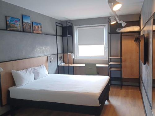 B Hotel Alicante 