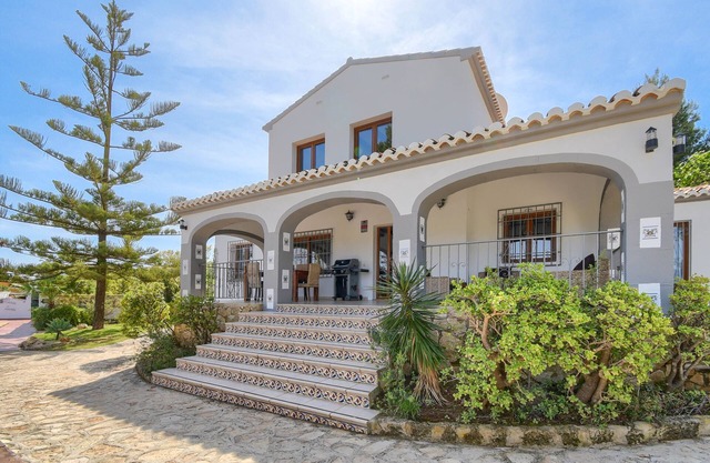 Large and comfortable villa in Javea, Costa Blanca, Spain with private pool for 6 persons