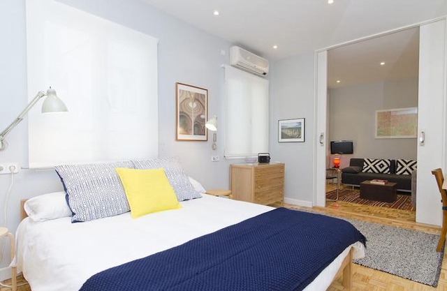 Mit House Huertas IV En Madrid