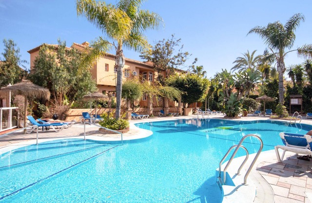 Nice apartment in Calahonda with WiFi