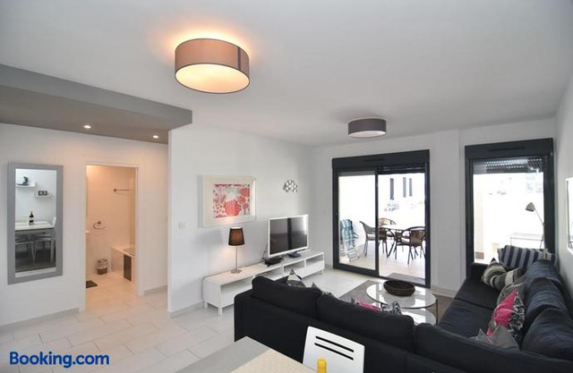Oasis Beach V South facing pool view La Zenia