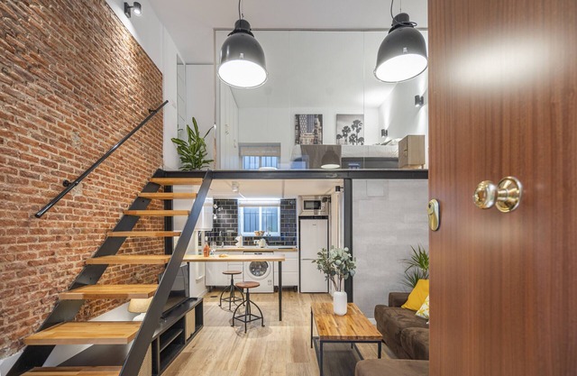 Stylish duplex apartment in Retiro.