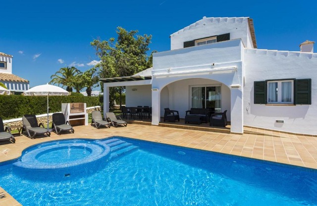 Villa Villas Finesse Villas 3 dorm by Interhome